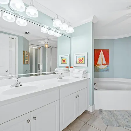 Majestic Beach Towers Resort By Panhandle Getaways Panama City Beach Room photo