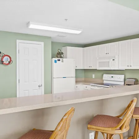Majestic Beach Towers Resort By Panhandle Getaways Panama City Beach Room photo