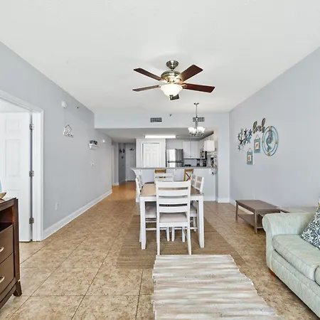 Majestic Beach Towers Resort By Panhandle Getaways Panama City Beach Room photo