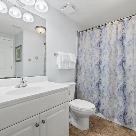 Majestic Beach Towers Resort By Panhandle Getaways Panama City Beach Room photo